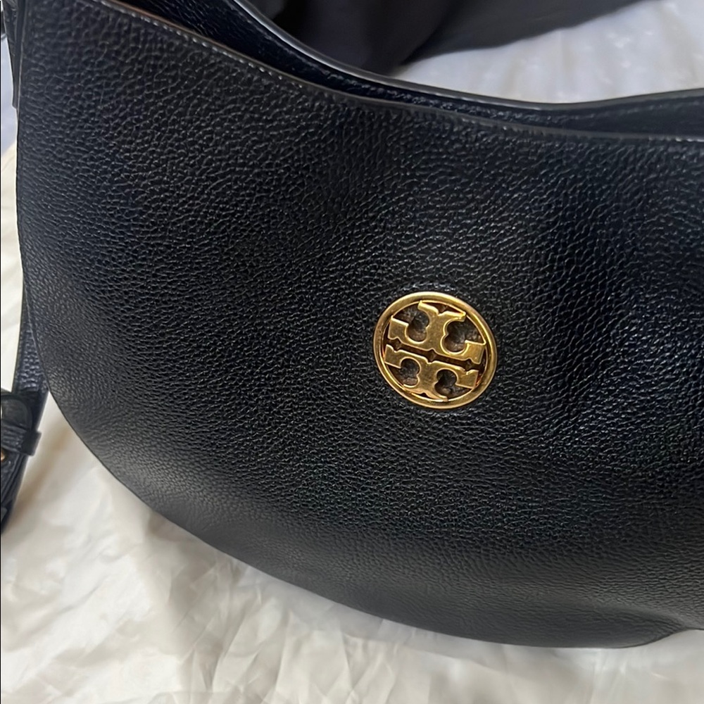 Tory Burch Black Leather Shoulder Bag - Preloved.